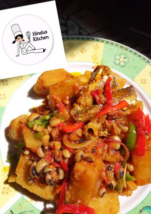 A picture of Yam and beans porridge.
