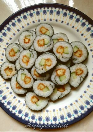 Foto resep Sushi Rumahan Simple 🍣🍙