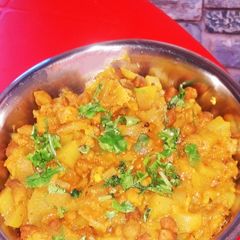 A picture of Lauki Chana Masala.