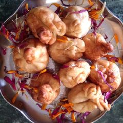 A picture of Modak.