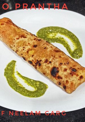 आलू पराठा (aloo paratha recipe in Hindi) रेसिपी मुख्य फोटो