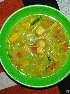 Foto resep MPASI 9M+ (Sop Kuning Ikan Salmon)