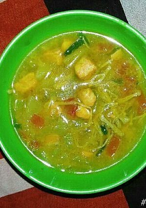Foto resep MPASI 9M+ (Sop Kuning Ikan Salmon)