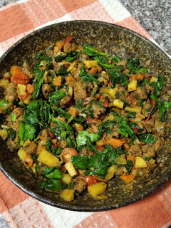 Una foto de Salteado vegano express -para acompañar con lo que quieras- :)