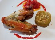 Una foto de pollo chutney