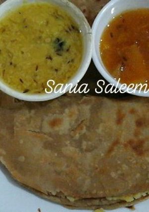 A picture of Daal Paratha.
