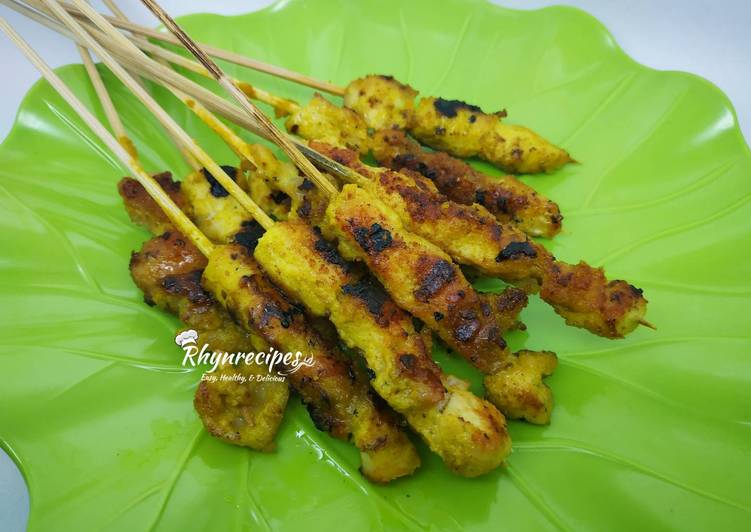 Sate Ayam Bumbu Kemiri