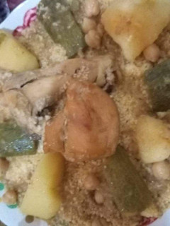 صورة لوصفة كسكس احمر بالخضر