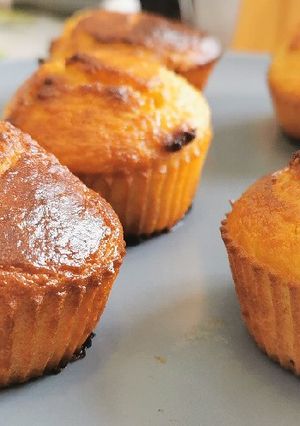 Une photo de Muffins au citron et chocolat blanc