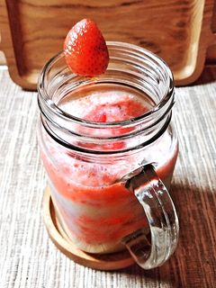 Foto resep Strawberry Yoghurt Smoothies