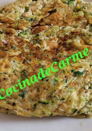 Foto principal de Garbanzos con calabacín en torti-tarta