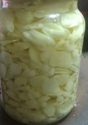 油漬蒜頭 的食譜成品照片