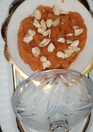 बादाम का हलवा(badam ka halwa recipe in hindi) रेसिपी मुख्य फोटो