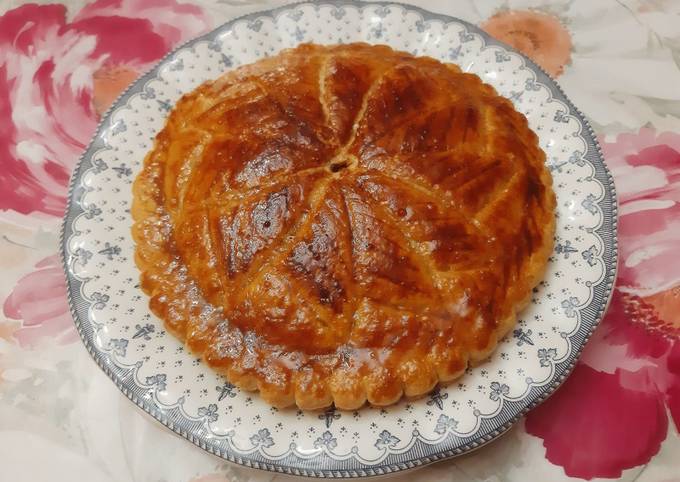 Simple Way to Prepare Galette des rois amandes marmelade d&#39;orange 👑