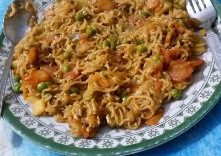 Step-by-Step Guide to Prepare Speedy Atta noodles with full veggies