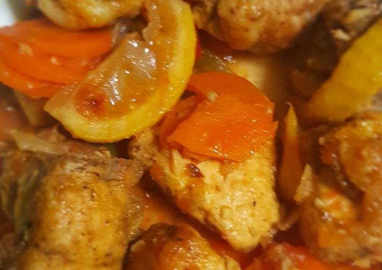 Pollo de corral en tajine