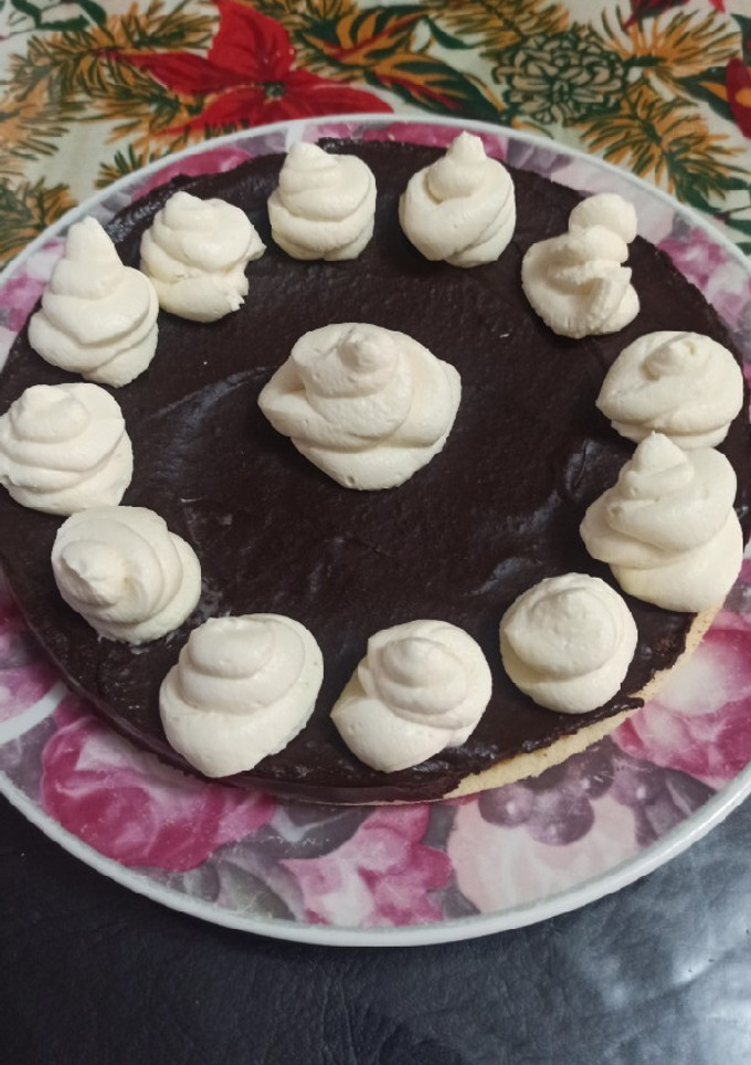 Una foto de Torta cremosa de chocolate saludable