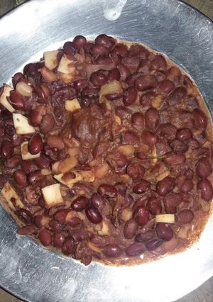 A picture of Rajma masala.