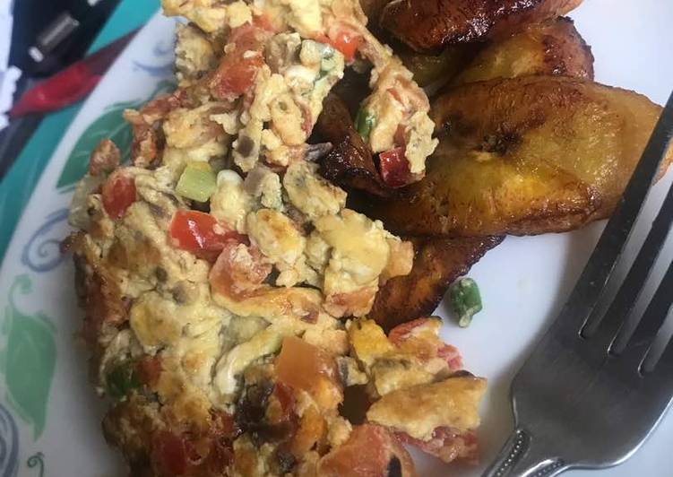 How to Make Award-winning Fried Plantain and Scrambled Eggs