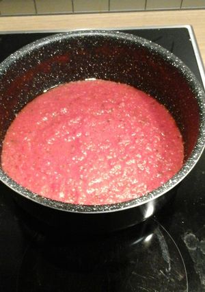 Une photo de Sauce de pâte avec pulpe de tomates