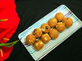 गेहूं के आटे के लड्डू (Gehu ke aate ke ladoo recipe in hindi)