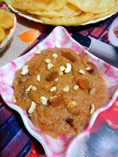 সুজির হালুয়া (Soojir halwa recipe in bengali) রেসিপির প্রধান ছবি
