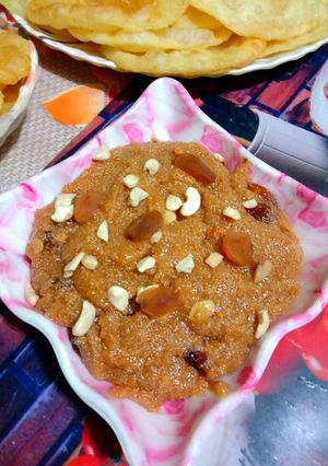 সুজির হালুয়া (Soojir halwa recipe in bengali) রেসিপির প্রধান ছবি