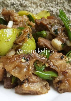 Foto resep Tetelan sapi oseng cabe hijau
