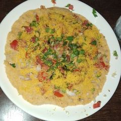 A picture of Masala papad.