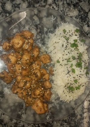 Una foto de Pollo Teriyaki con Arroz Basmati