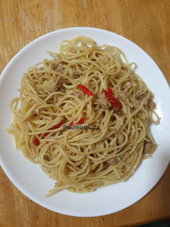 Foto resep Simple Aglio e olio with Tuna