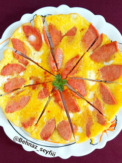 عکسی از دستور سوسیس تخم مرغ(دانشجویی)🌭🍳