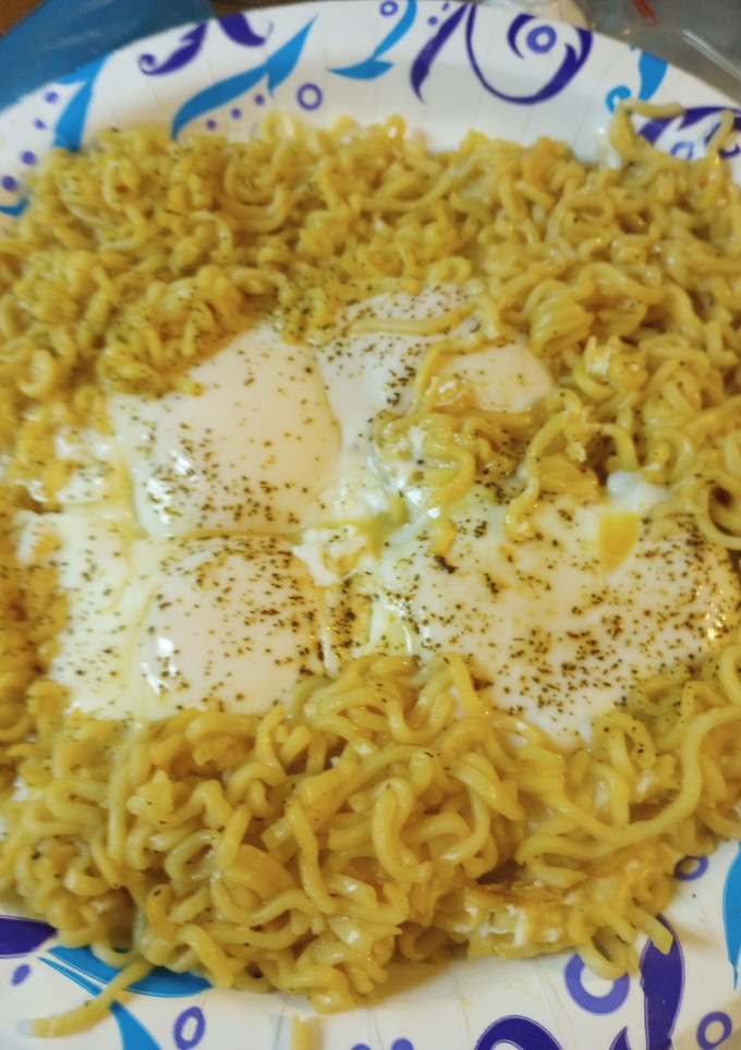 A picture of Peppered Eggs in a Nest.