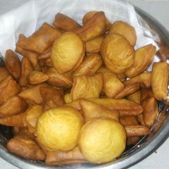 A picture of Mandazi.