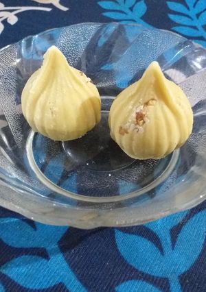 मोदक पेड़ा(modak peda recipe in hindi) रेसिपी मुख्य फोटो