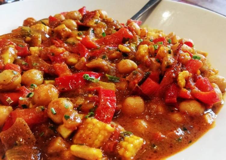 Quick and Easy Quick and Spicy Chickpea Curry (Vegan)