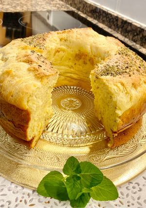 Una foto de Pastel salado con queso crema, pecorino, parmesano y provolone