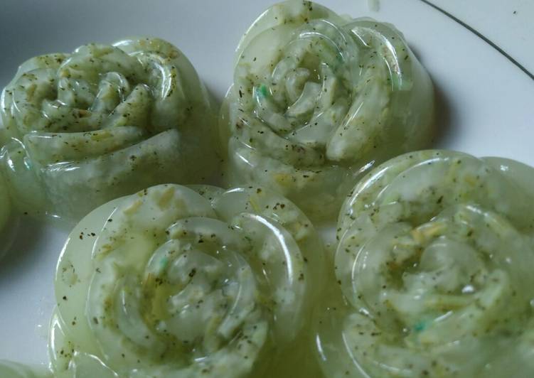 Cara Gampang Membuat Puding Kaca Tapai ketan, Bikin Ngiler