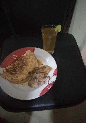 A picture of Tamarind juice and sinasir.