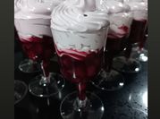 Una foto de salsa de fresas