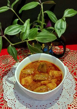 A picture of Pointed Gourd (Parwal) Curry Bengali Style.