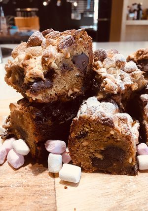 A picture of Peanut butter & Marshmallow Blondies.