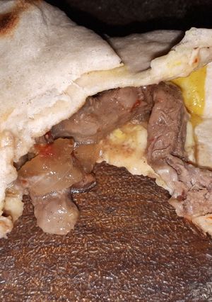Una foto de Tacos de carne c/ masa casera