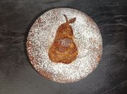 Una foto di dolce ricotta e pere