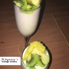 A picture of Fruit yoghurt.