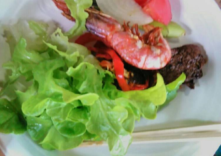 Recipe of Quick Barbecue beef and prawn with vegetable