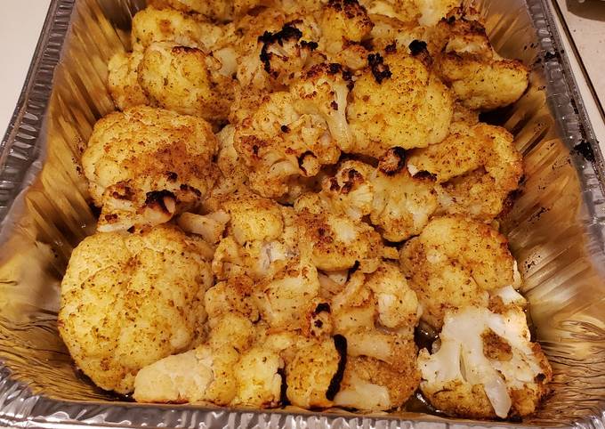 Step-by-Step Guide to Prepare Perfect Roasted curry &amp; garlic cauliflower