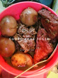 Foto resep Gudeg Khas Jogja (pakai daun jati)