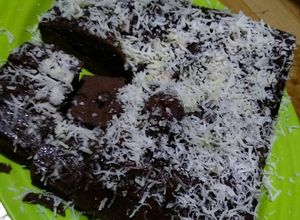 Foto resep Brownies Kukus Chocolatos Simple (pas utk kue ultah dadakan hhh)