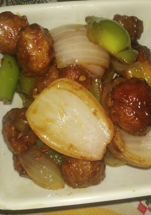 A picture of Chilli soya chunks.